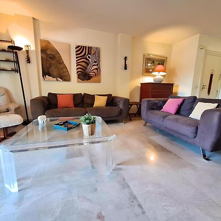 Gorgeous 2Br Apt. W/ Mountain View Puerto Banus Marbella Esterno foto