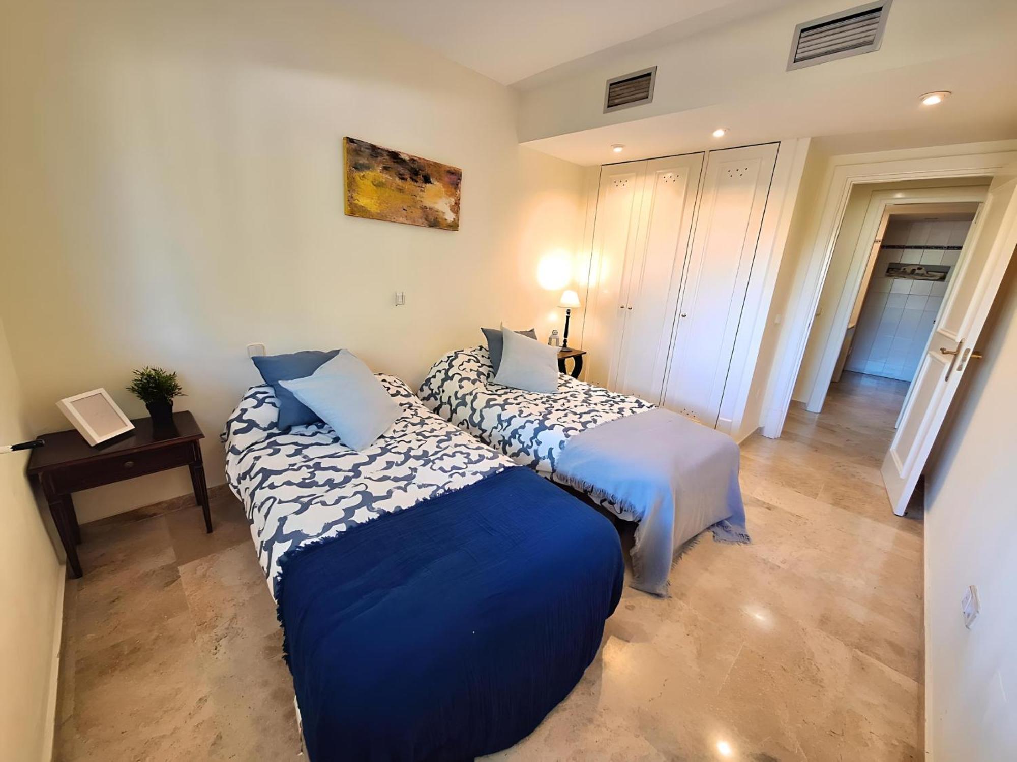 Gorgeous 2Br Apt. W/ Mountain View Puerto Banus Marbella Esterno foto